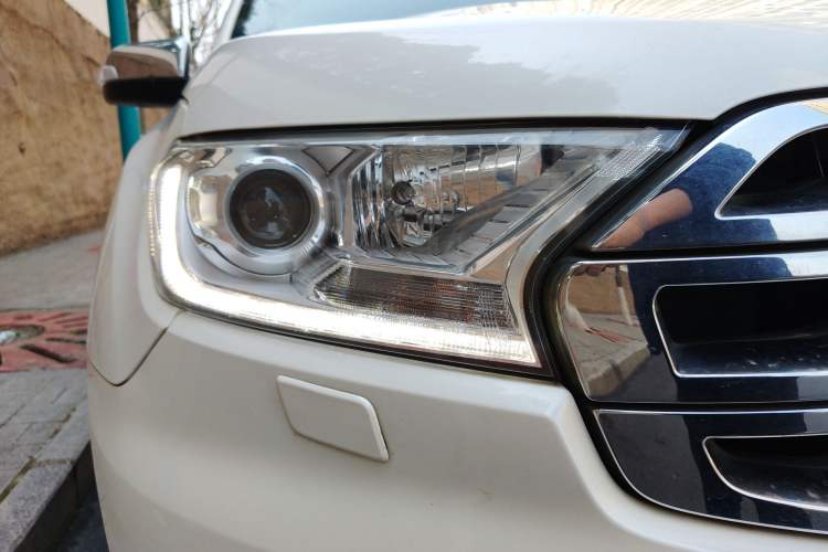 Used Ford Everest 2016 2.0T Gasoline Automatic 4x4 Flagship Edition