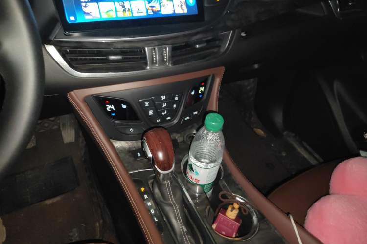 Used Buick Envision 2016 20T Two-Wheel-Drive Elite Model Gear Lever