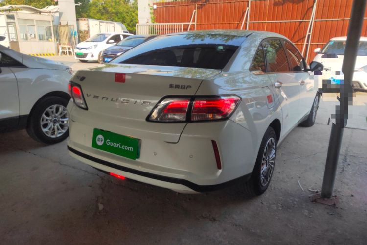 Used Venucia Venucia D60EV 2022 Standard Range Smart Drive Version
