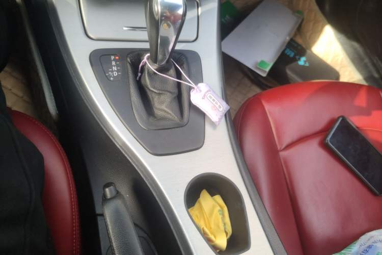 Used BMW 3 Series 2011 320i Convertible Coupe
