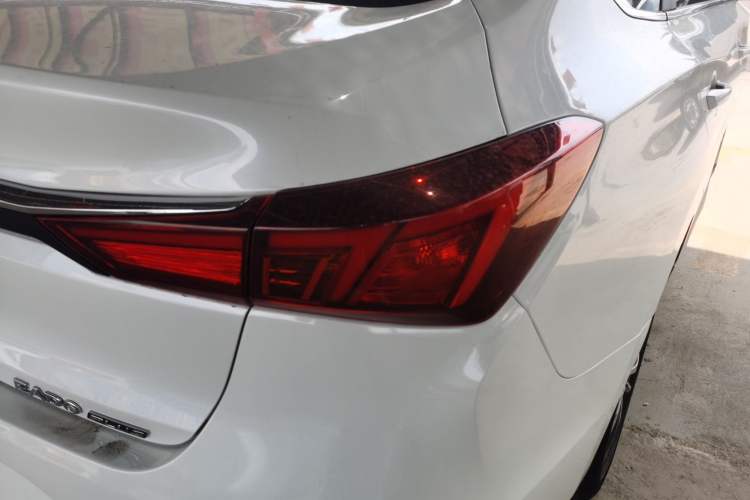 Used CHANGAN Eado 2020 PLUS 1.6L GDI Manual Luxury Model
