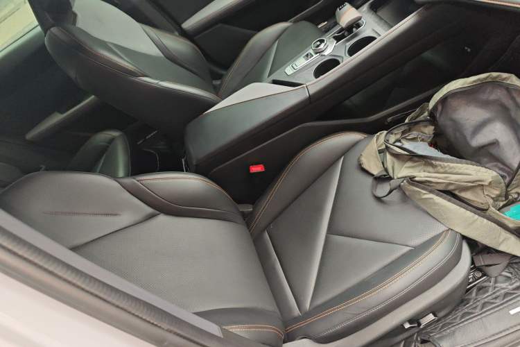 Used CHANGAN UNI-V 2022 1.5T Prestige Version Right Front Seat