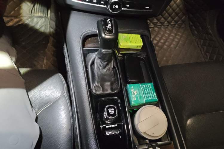 Used Volvo S90 2018 T4 Zhiyuan Edition Gear Lever