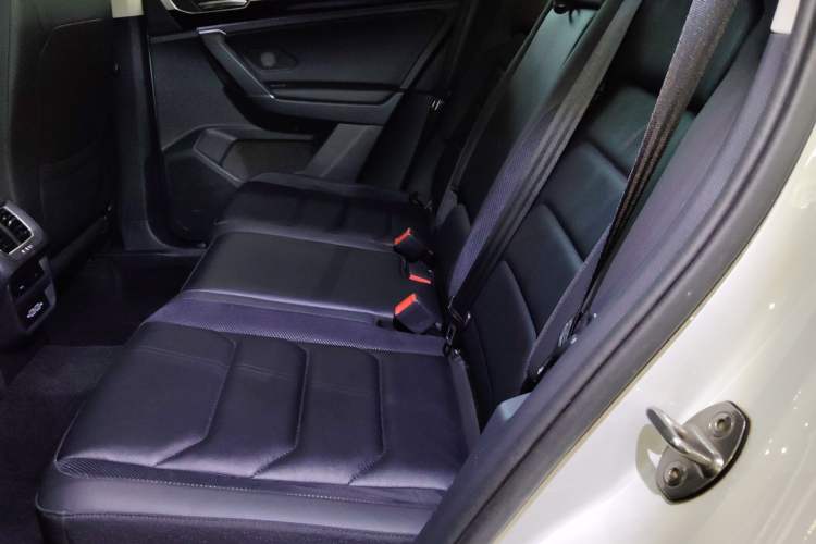 Used Volkswagen Tayron 2019 330TSI Two-Wheel-Drive Luxury Plus China VI Standard