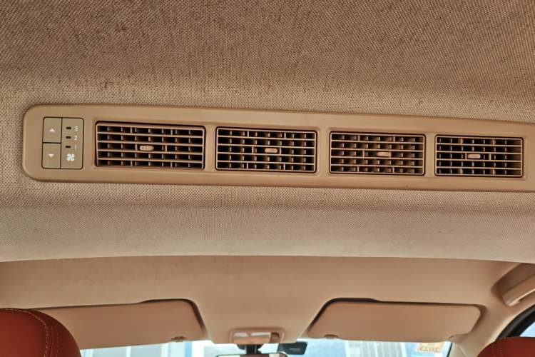 Used Wuling Hongguang 2018 1.5L S Standard Version L2B Headliner