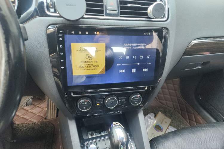 Used Volkswagen Sagitar 2015 230TSI Automatic Luxury Model