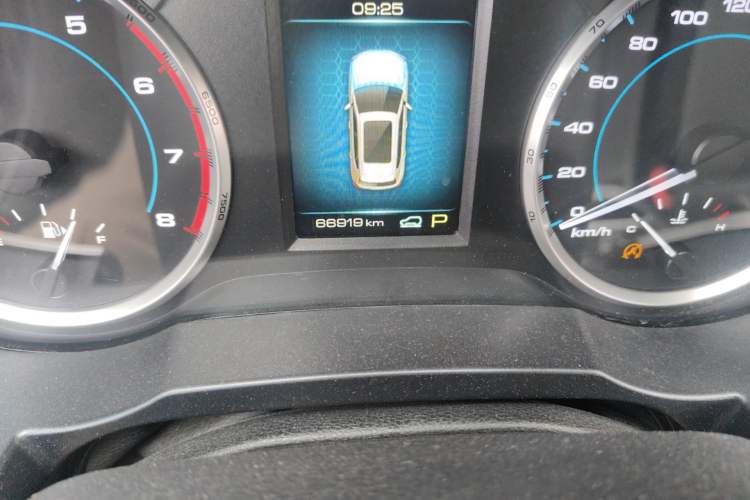 Used Haval H7 2016 Blue-Label H7 2.0T Automatic Luxury Model Odometer Close Up