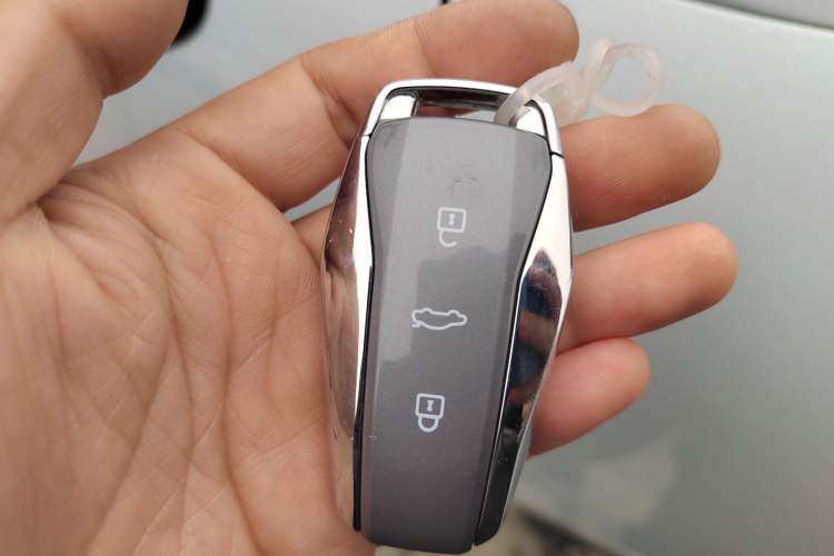 Used JAC Yiwei 3 2024 Zhi'ai Edition 330km Lite
