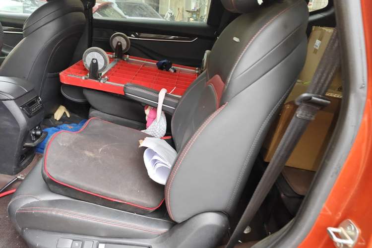 Used SAIC MAXUS D90 Pro 2021 2.0T Diesel 4x4 Comfort Edition 6 Seats Left Rear Seat