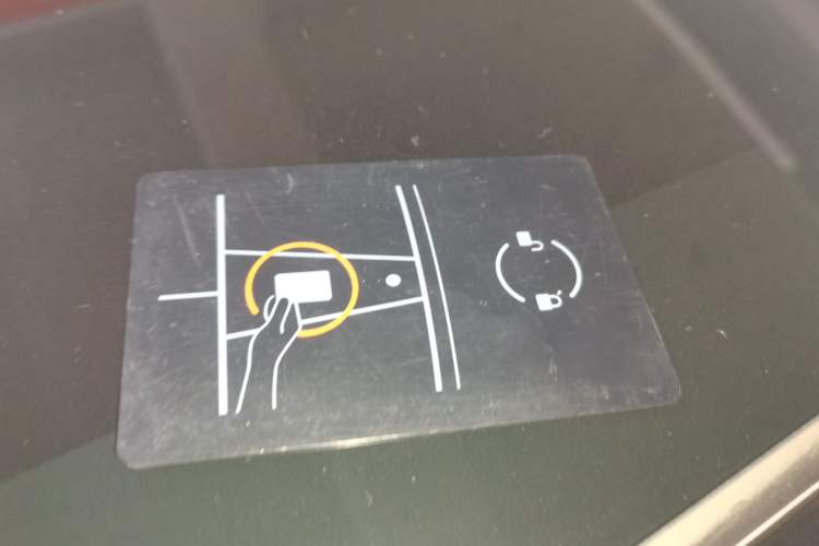 Used Tesla Model Y 2021 Long-Range All-Wheel-Drive Version