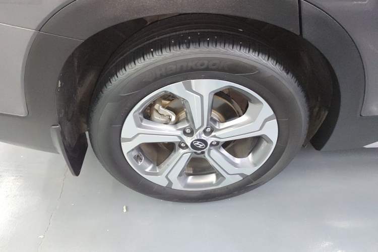 Used Hyundai Santa Fe 2019 380 TGDi TOP Automatic Two-Wheel Drive Flagship Version China VI Standard Right Rear Wheel Hub