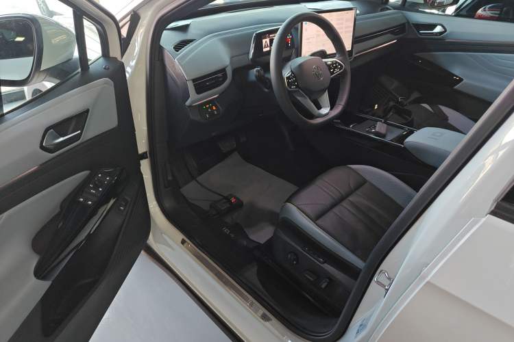 Used Volkswagen ID.4 X 2025 Smart Version Pure & Intelligent Enjoyment Edition
