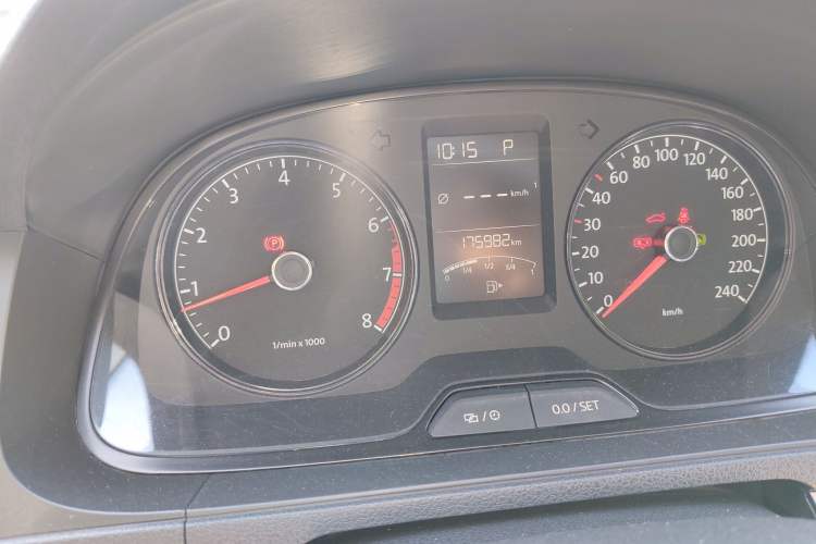 Used Volkswagen Lavida 2013 Revised Classic 1.6L Automatic Fashion Edition
