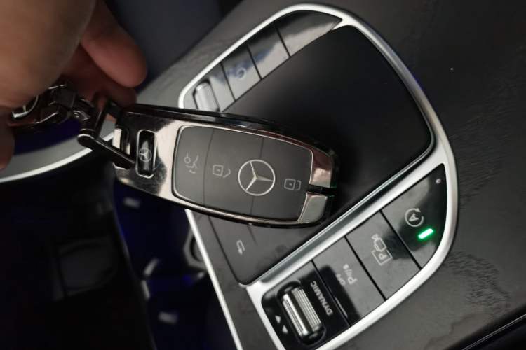 Used Mercedes-Benz C-Class 2020 Restyled C 200 L Fashion Edition Sport Version
