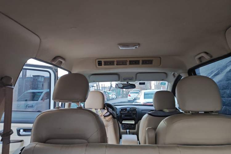 Used Dongfeng Fengon 370 2016 1.5L Manual Standard Edition SFG15-02 7 Seats
