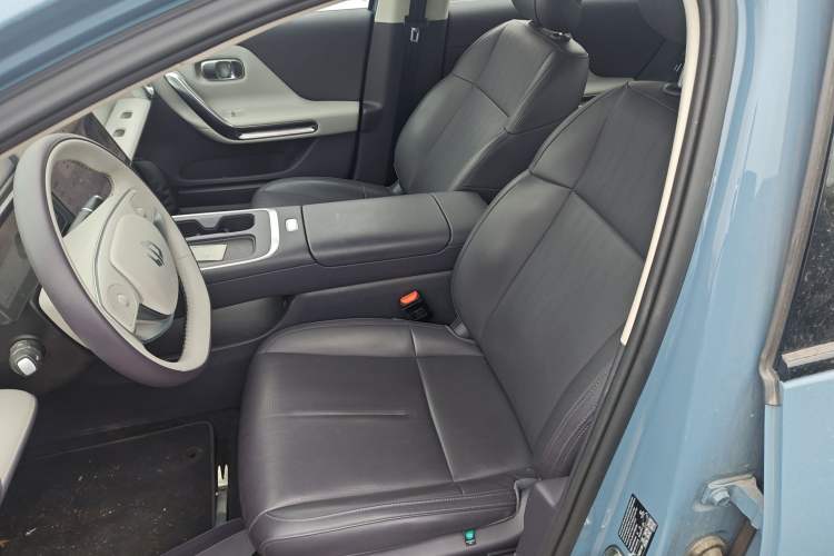 Used Leapmotor B01 2025 550 LiDAR Edition Left Front Seat