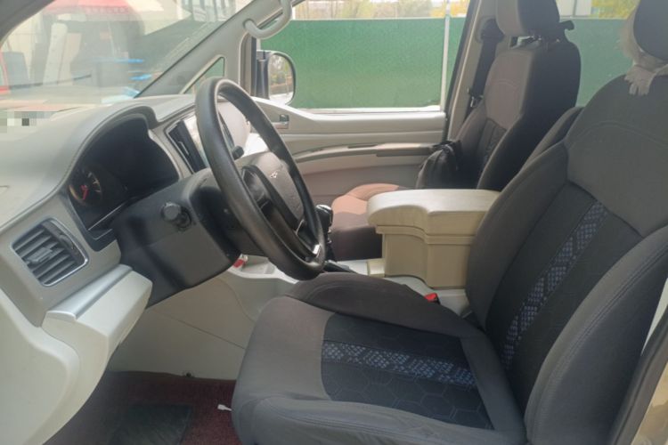 Used FORTHING Lingzhi 2024 M5L 1.5T Manual Comfort 7-Seater