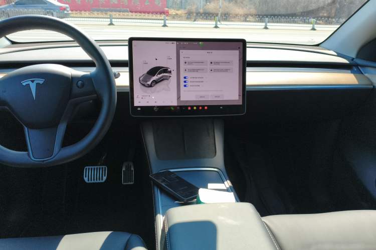 Used Tesla Model Y 2023 Rear-Wheel-Drive Version