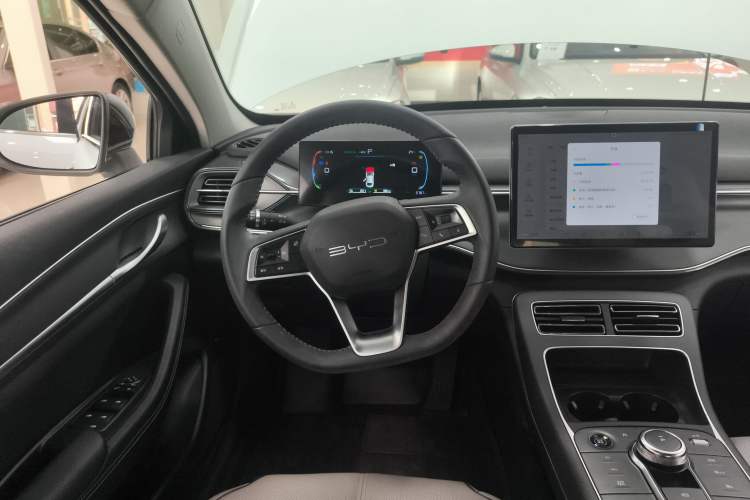 Used BYD Destroyer 05 2024 HONOR Edition DM-i 55KM Luxury Model Steering Wheel