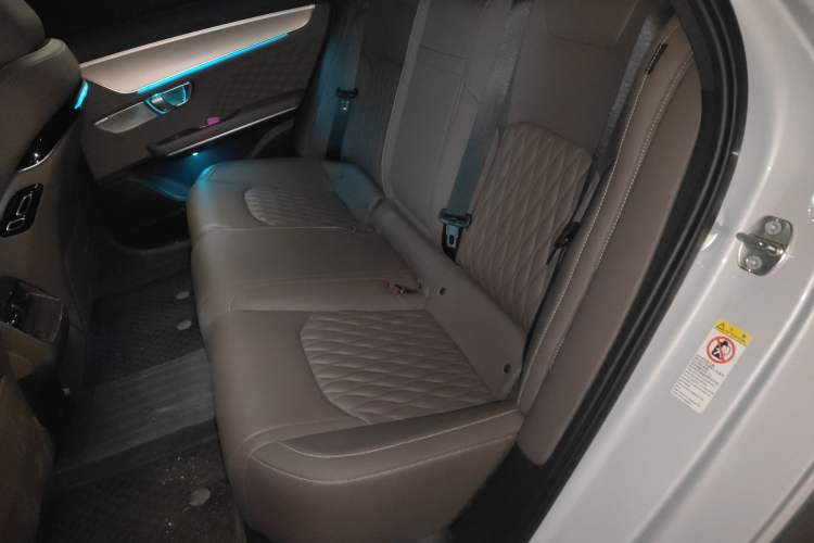 Used BYD Han 2024 DM-i Glory Edition 121KM Elite Model
