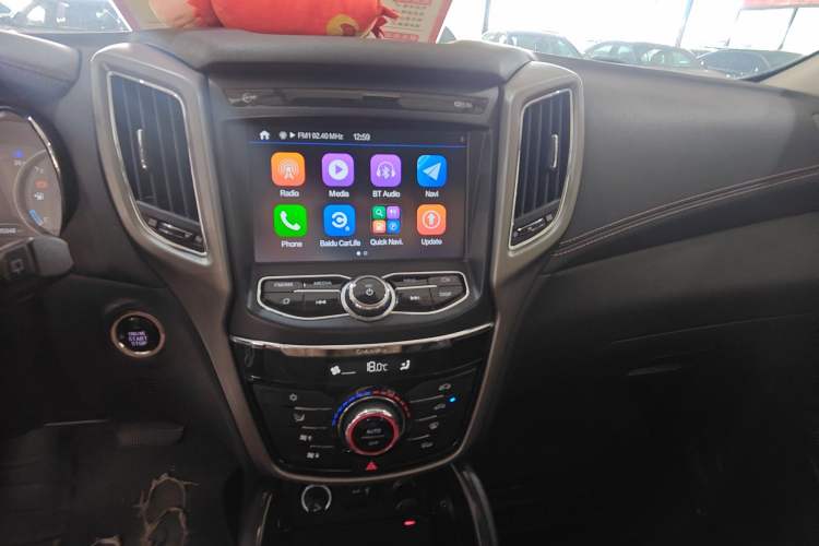 Used Changan CS75 2017 Shangkui Edition 1.5T Automatic Fengxiang Model
