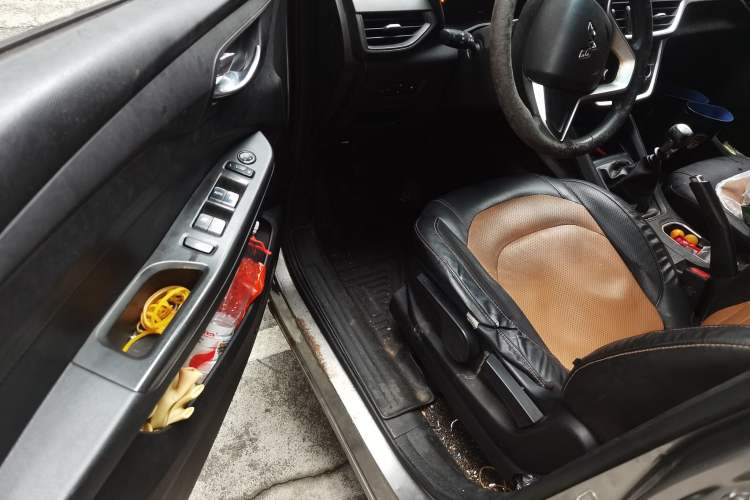 Used Wuling Hongguang S3 2018 1.5L Manual Comfort Model China V Standard