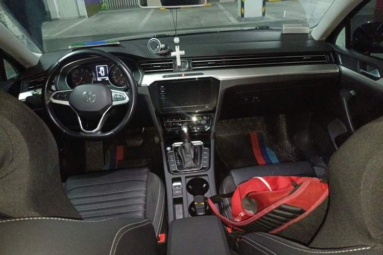 Used Volkswagen Magotan 2020 280TSI DSG Comfort Edition Center Console