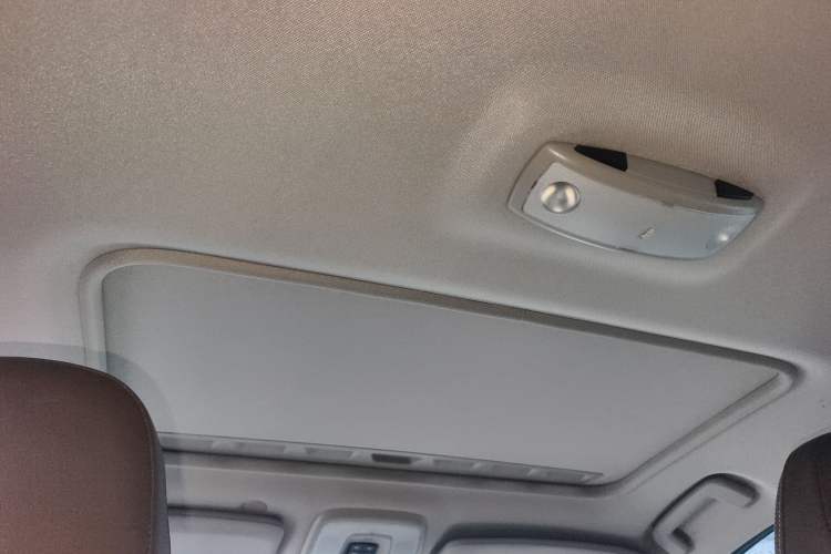 Used Volvo S60 New Energy 2018 S60L E-Drive Hybrid T6 Progressive Edition Headliner