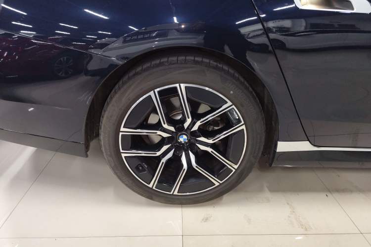 Used BMW 7 Series 2023 735Li M Sport Package