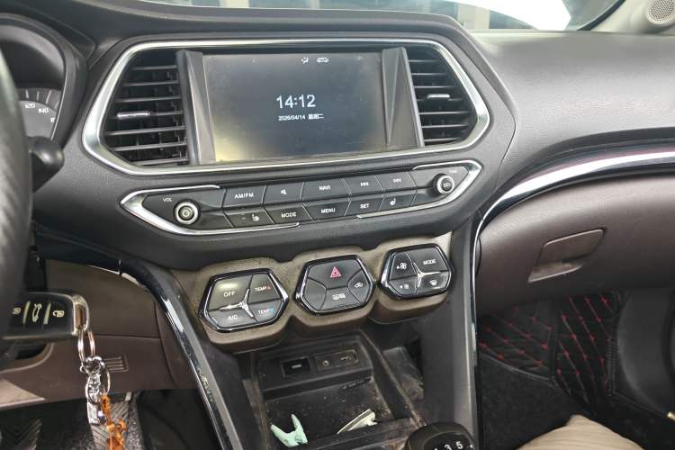 Used GAC Trumpchi GS4 2015 200T Manual Luxury Edition Audio And AC Panel