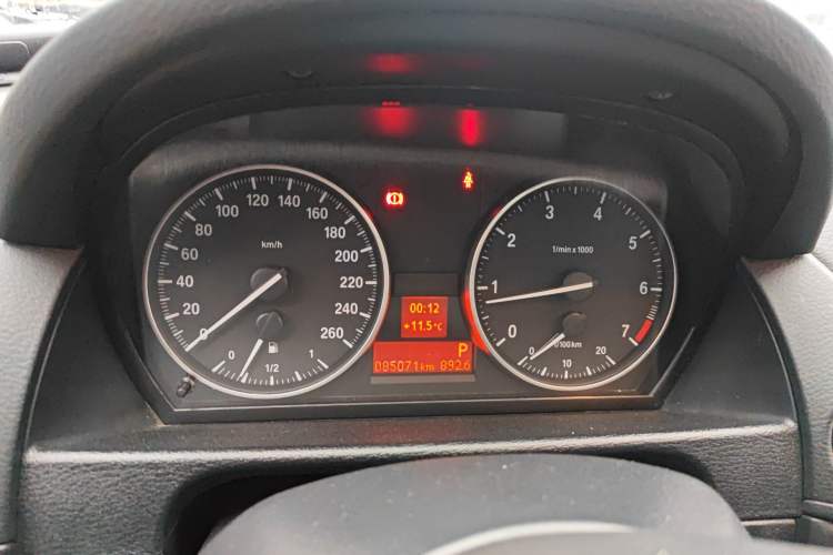 Used BMW X1 2013 sDrive18i Fashion Model Instrument Cluster