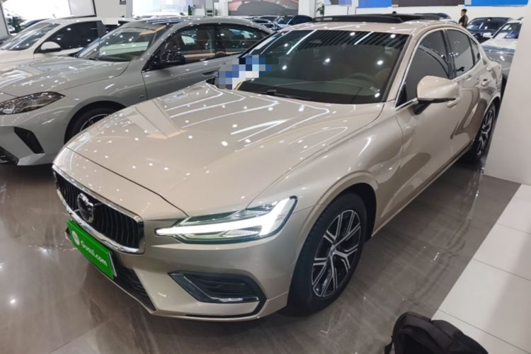 Used Volvo S60 2023 B4 Zhiyi Luxury Edition