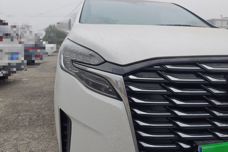 Used Buick GL8 2023 ES Lu Zun Deluxe and Yue Edition