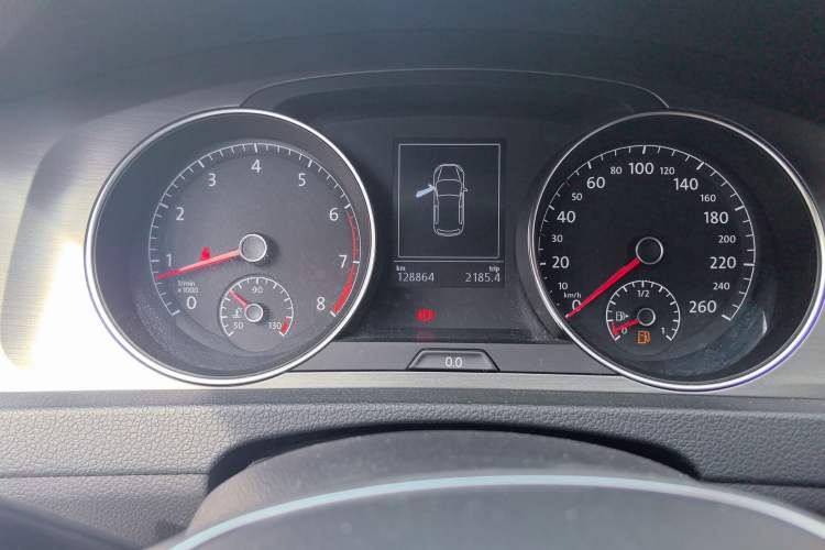 Used Volkswagen Golf 2015 1.4TSI Automatic Luxury Model