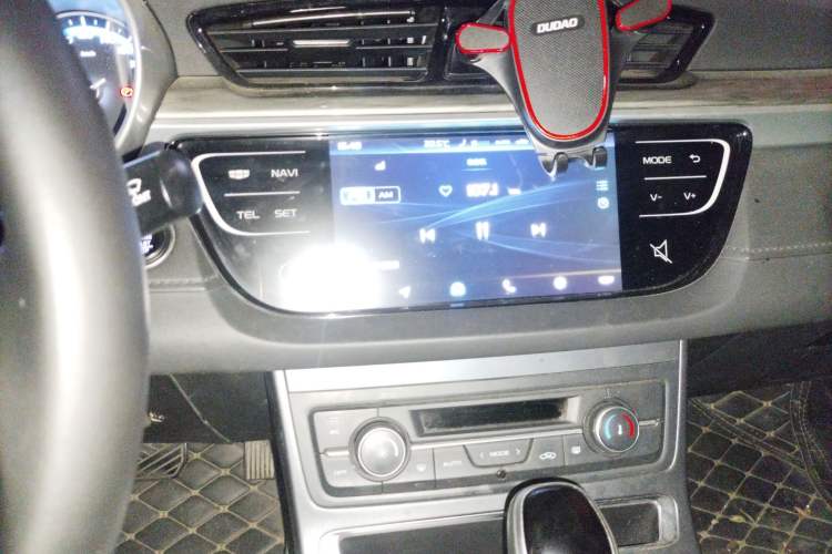 Used Geely Auto Emgrand 2019 Leading Edition 1.5L CVT Luxury Model China V Standard
