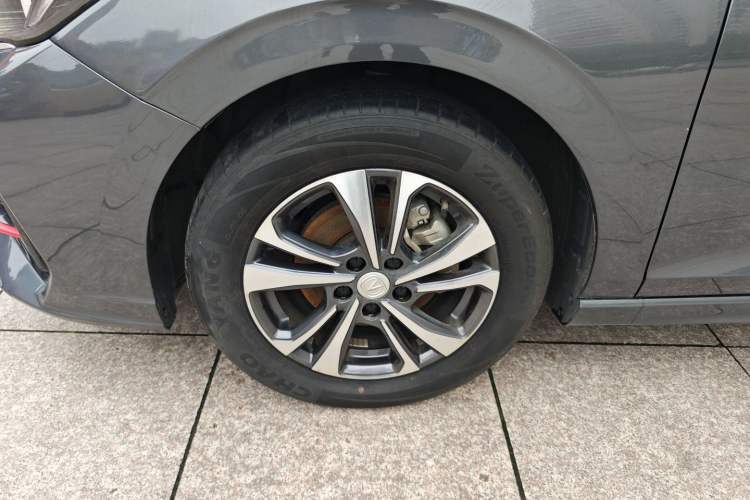 Used CHANGAN Eado 2022 PLUS Blue Whale NE 1.4T GDI DCT Prestige Edition Left Front Wheel Hub