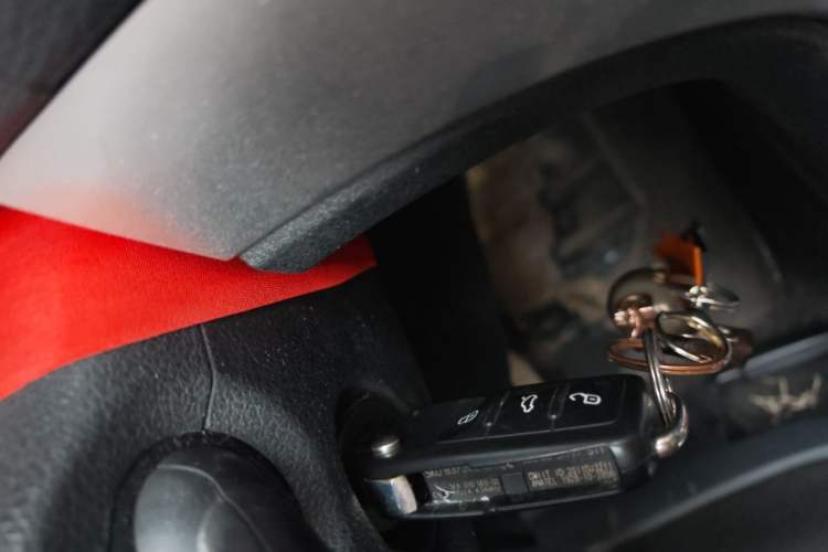 Used Volkswagen Lavida 2013 Revised Classic 1.6L Automatic Fashion Edition Vehicle Key