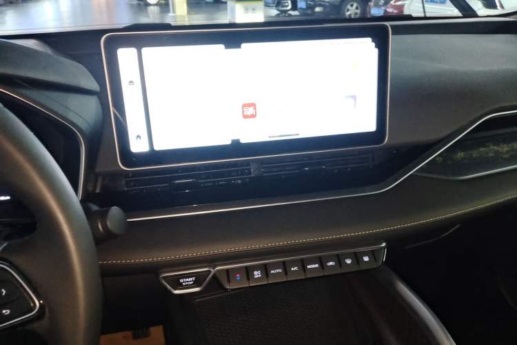 Used Geely Auto Preface 2023 1.5TD Fuyao Version Audio And AC Panel