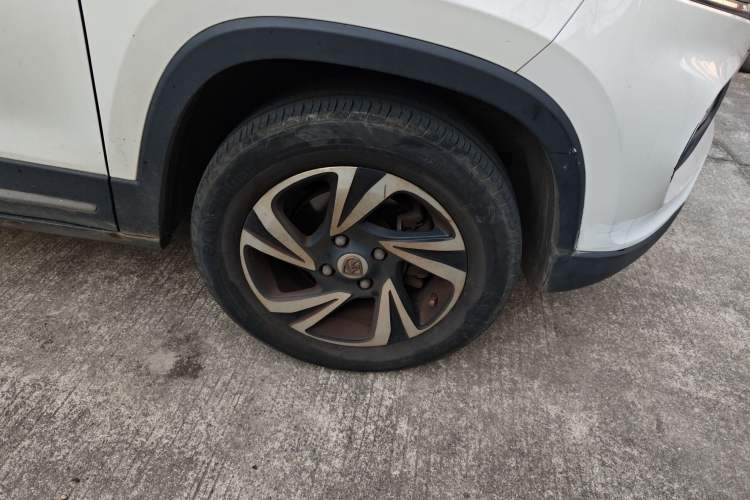 Used Baojun 510 2017 1.5L Automatic Fashion Model
