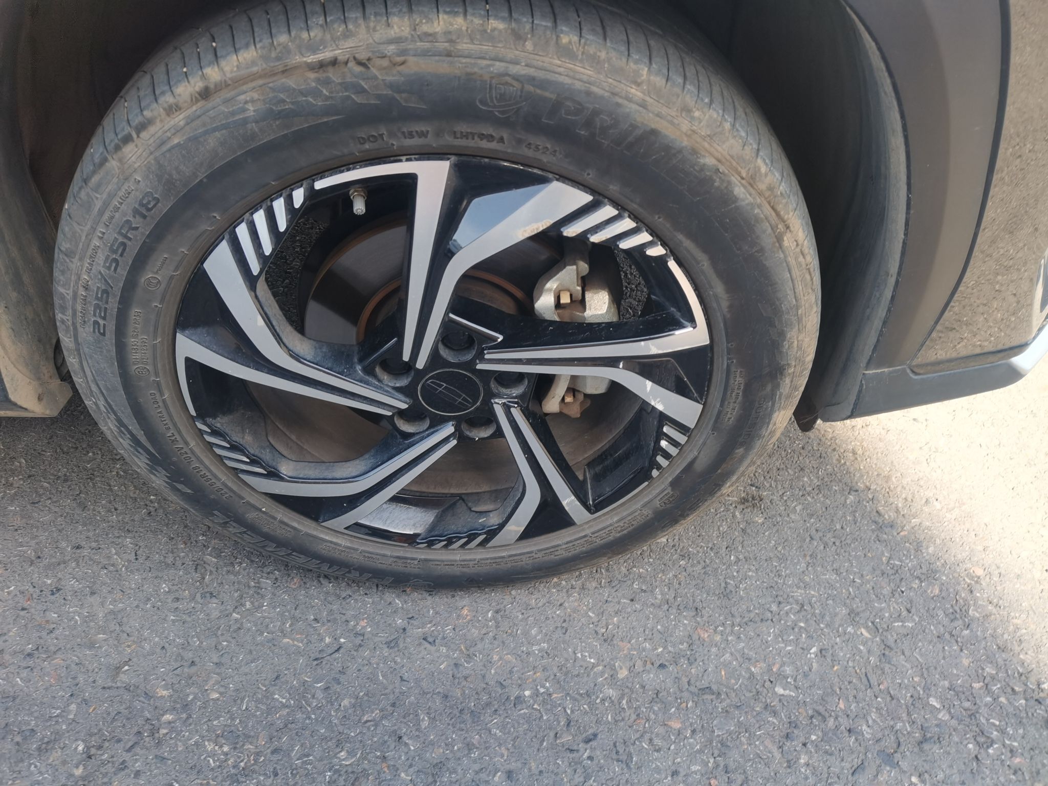 Geely Auto Emgrand X7 Sport 2024 1.5TD Dragon Edition — снимка 8
