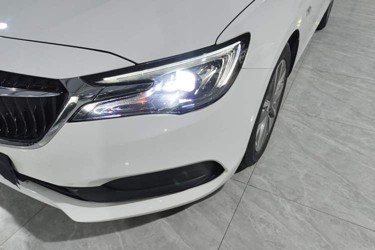 Used Buick GL6 2021 323T Mild Hybrid Connect Luxury Model
