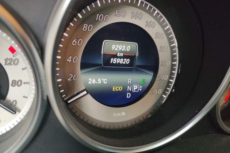 Used Mercedes-Benz E-Class 2014 Restyled E 260 L Sport Edition Odometer Close Up