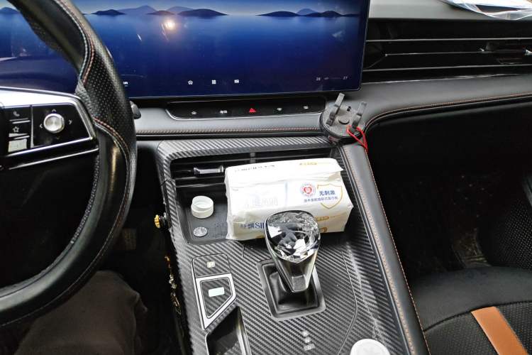 Used Roewe RX5 New Energy 2023 eRX5 Super Hybrid Prestige Edition Audio And AC Panel