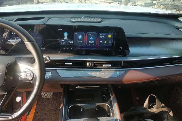 Used Chery Tiggo 8 PRO 2024 Champion Edition 390T Two-Wheel Drive Peak Version 5 Seats