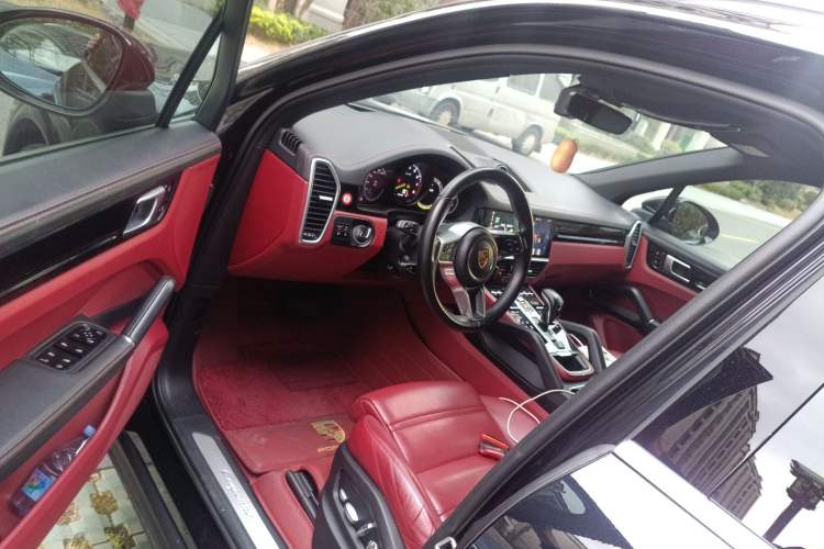 Used Porsche Cayenne E-Hybrid 2021 Cayenne E-Hybrid 2.0T