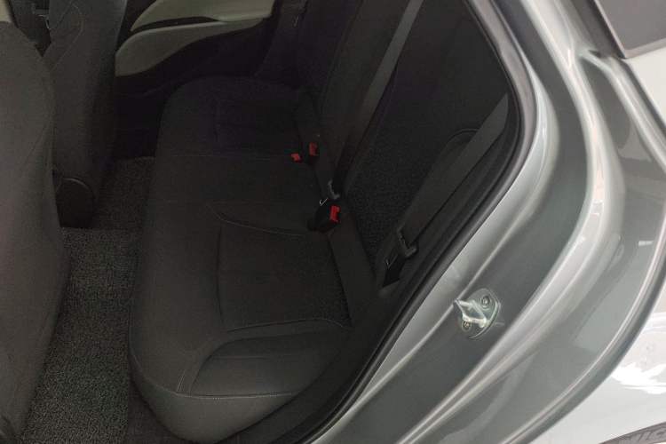 Used Buick Velite 6 2022 Plug-in Hybrid Connected Fashion Model Left Rear Seat