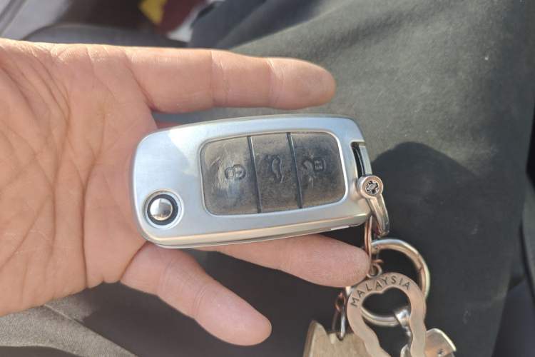 Used Volkswagen Sagitar 2017 1.6L Manual Comfort Model
