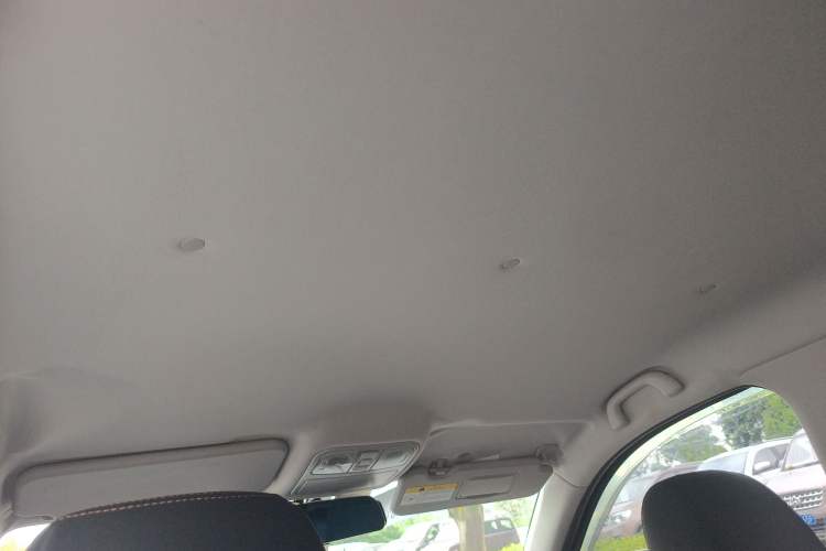 Used CHANGAN OSHAN CX70 2016 1.6L Manual Sport Model Headliner