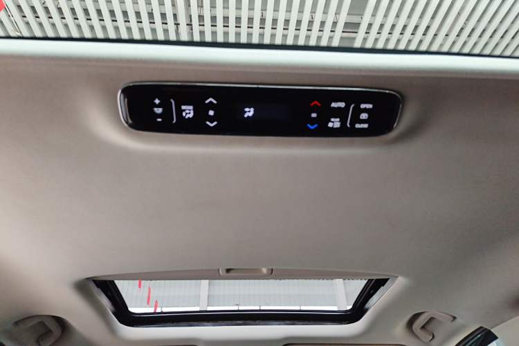 Used Honda Elysion 2016 2.4L Luxury Edition
