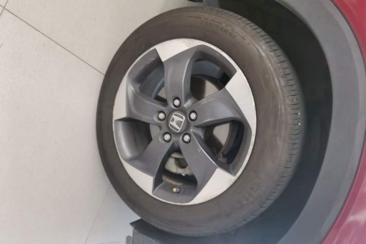 Used Honda Vezel 2016 1.8L CVT Front-Wheel Drive Pioneer Edition